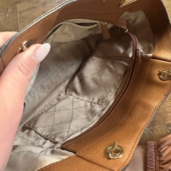 Women's Michael Kors Tote Bag Brown Medium - Picture 7 of 7
